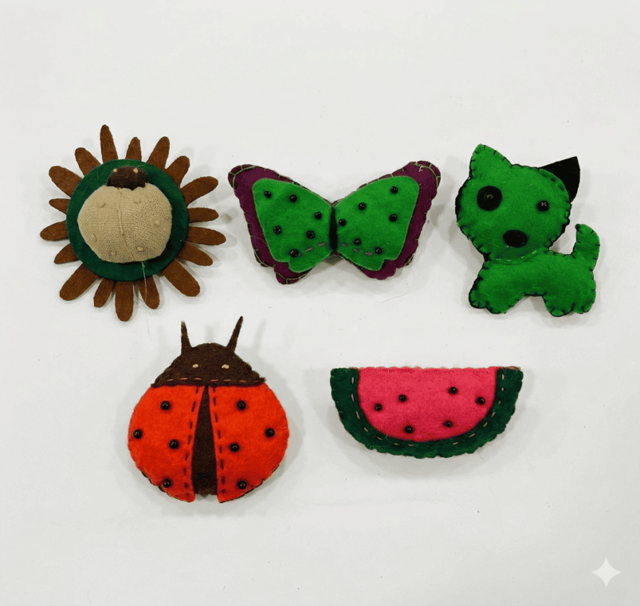 Broches de fieltro