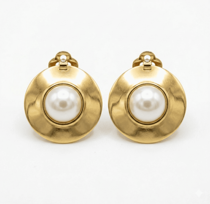 Pendientes dorados con perla