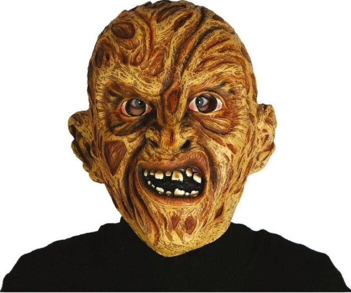 máscara Freddy quemado